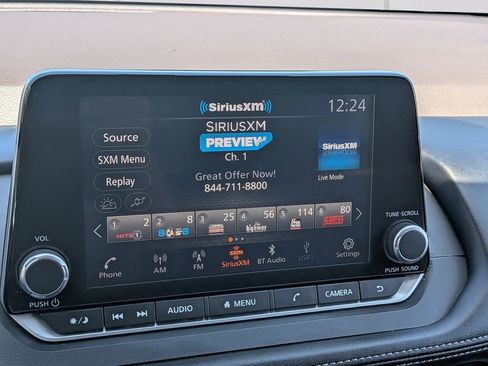 Used 2023 Nissan Rogue SV image 18