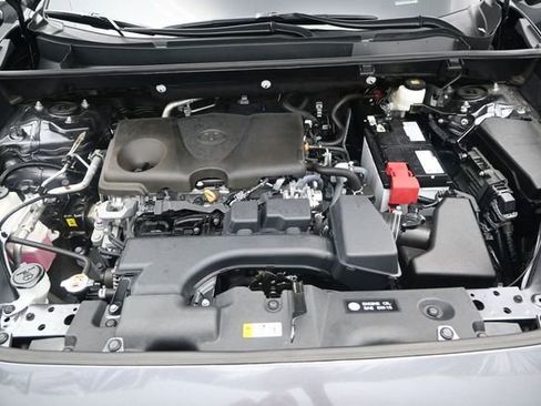 Used 2024 Toyota RAV4 XLE FWD image 19