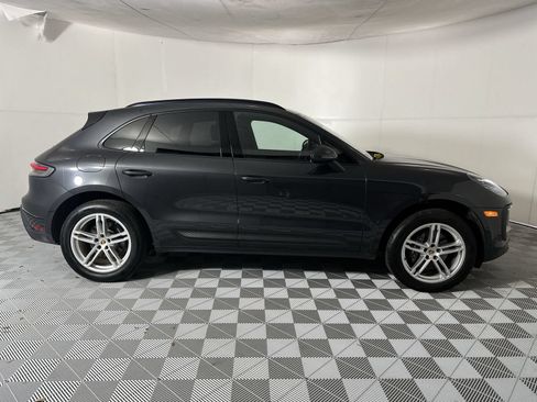 Used 2022 Porsche Macan AWD/4WD image 9