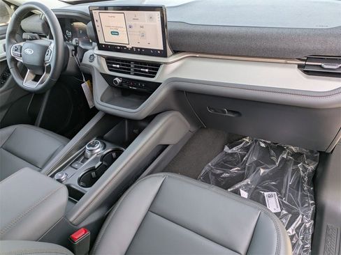 New 2026 Ford Explorer Active w/ Active Comfort Package image 22