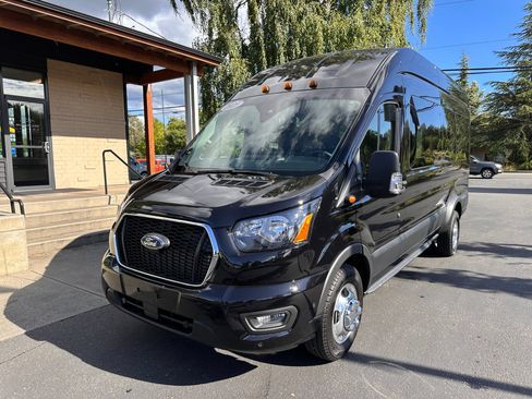 Used 2025 Ford Transit 350 XLT AWD/4WD image 4