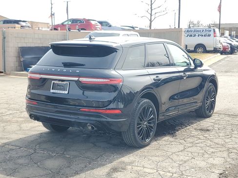 Used 2023 Lincoln Corsair AWD w/ Equipment Group 101A image 6