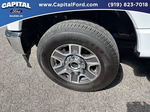 Used 2025 Ford F250 XLT AWD/4WD image 13