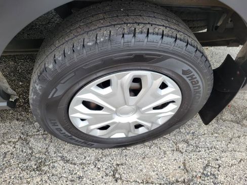 Used 2016 Ford Transit 150 XLT image 11