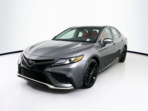 Used 2024 Toyota Camry XSE image 3