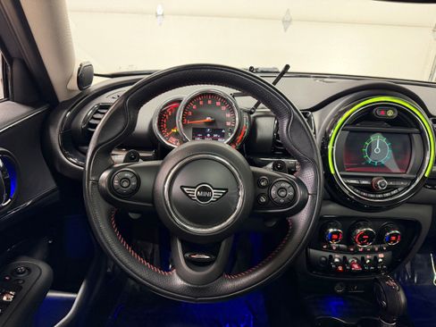 Used 2019 MINI Cooper Clubman S w/ Premium Package image 15