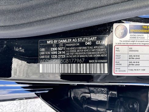 Used 2016 Mercedes-Benz E 350 Sedan image 29