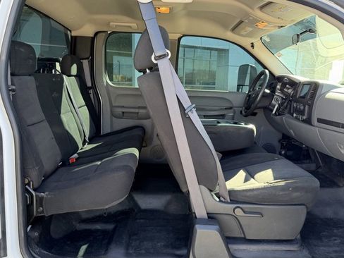 Used 2011 Chevrolet Silverado 2500 W/T image 12