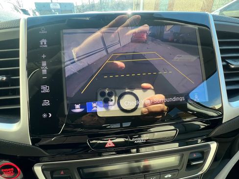 Used 2019 Honda Ridgeline RTL-E image 22