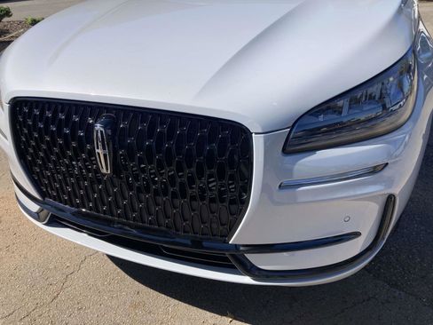 New 2026 Lincoln Corsair Premiere image 10