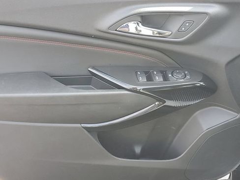 Certified 2025 Chevrolet Trax RS w/ Driver Confidence Package FWD image 14