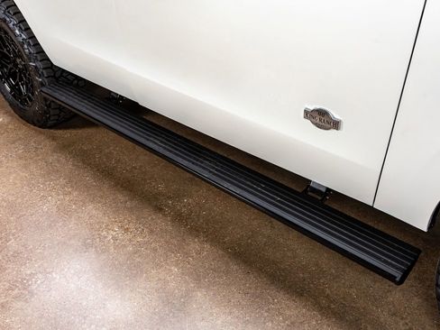 Used 2025 Ford Expedition King Ranch image 13