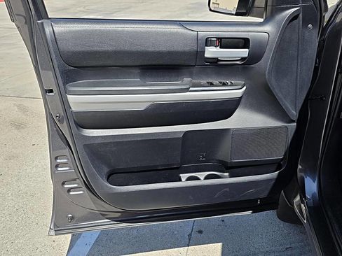 Used 2018 Toyota Tundra SR5 image 21