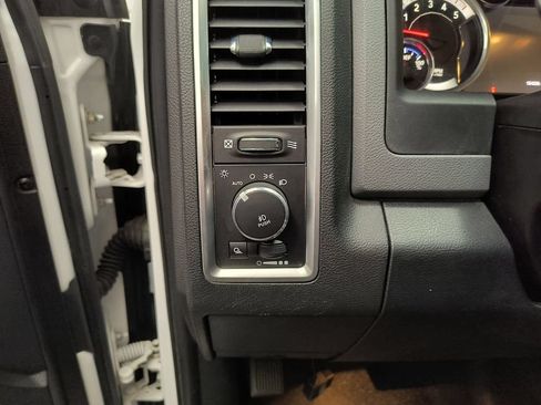 Used 2016 RAM 1500 Big Horn AWD/4WD image 17