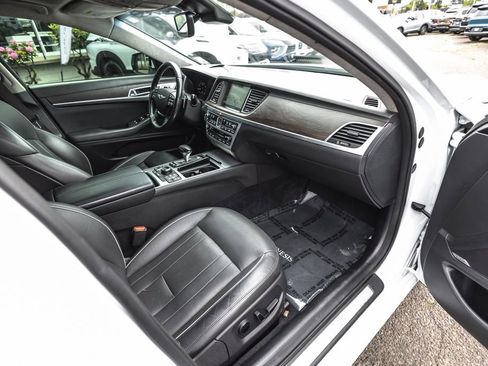 Used 2019 Genesis G80 5.0 Ultimate RWD image 28