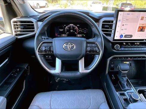 Used 2022 Toyota Tundra Limited image 5