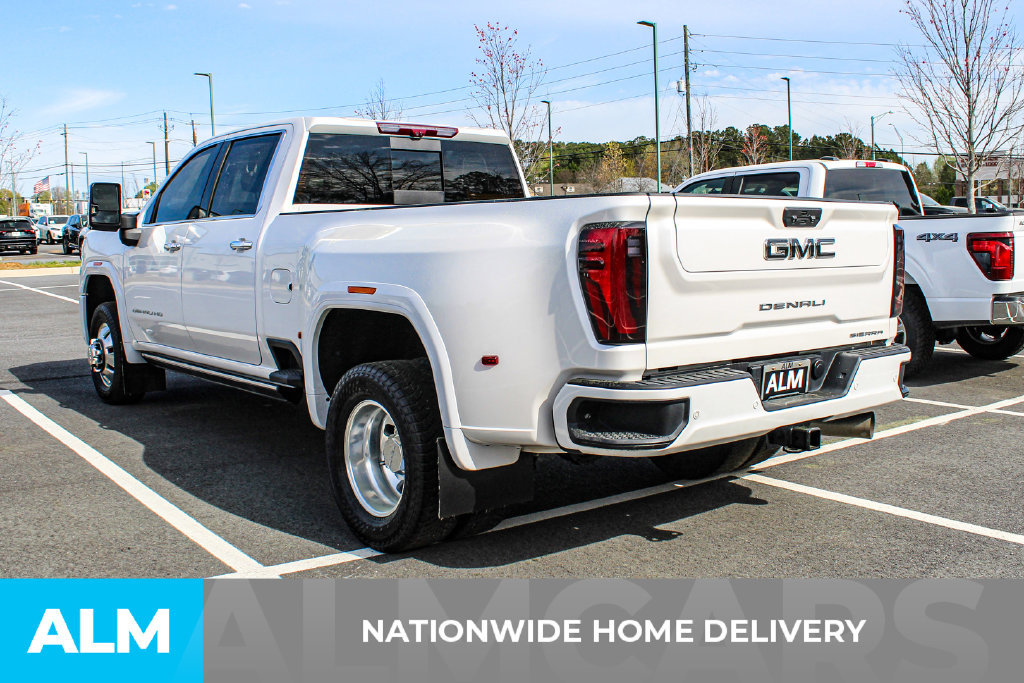 Used 2024 GMC Sierra 3500 Denali Ultimate AWD/4WD image 4