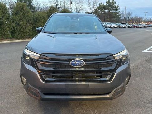 Used 2025 Subaru Forester Sport image 6