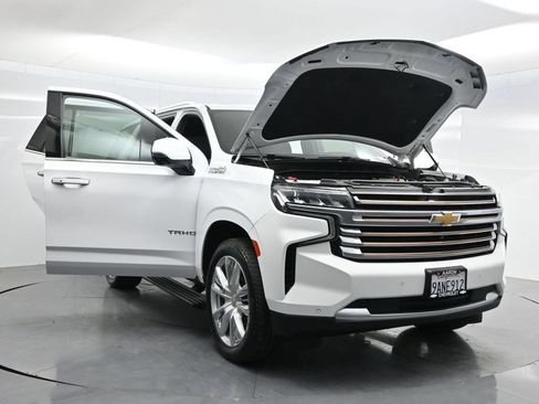 Used 2022 Chevrolet Tahoe High Country w/ Premium Package 2 AWD/4WD image 52