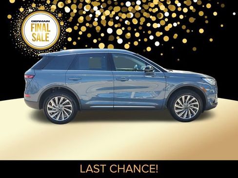 Certified 2024 Lincoln Corsair Reserve w/ Equipment Group 201A image 5