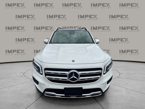 Used 2022 Mercedes-Benz GLB 250 4MATIC w/ Premium Package Lite image 8