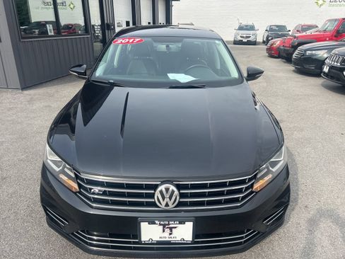 Used 2017 Volkswagen Passat 1.8T R-Line FWD image 9