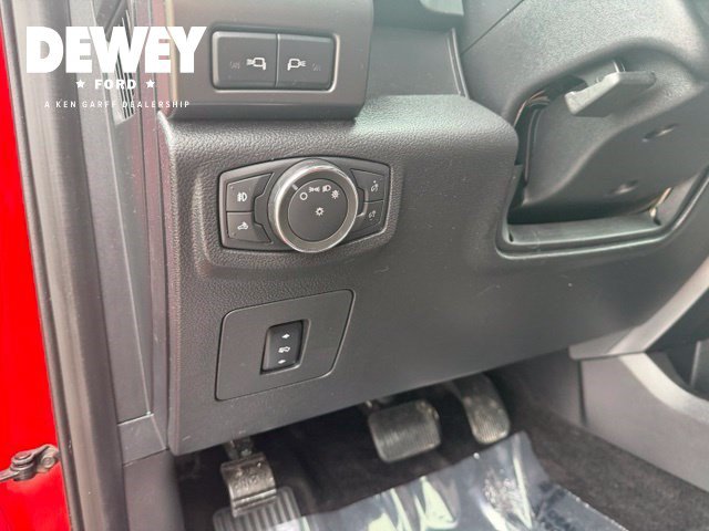 Used 2016 Ford F150 XLT w/ Equipment Group 302A Luxury AWD/4WD image 13