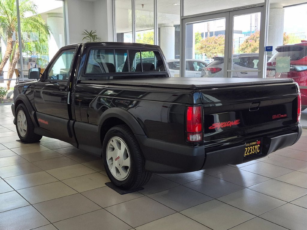 Used 1991 GMC Sonoma AWD/4WD image 4