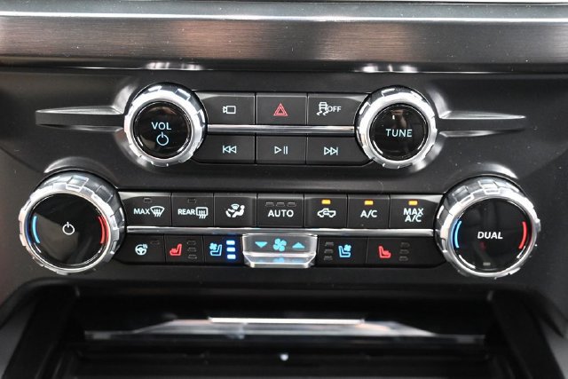 New 2026 Ford F350 Lariat w/ Tremor Off-Road Package AWD/4WD image 30