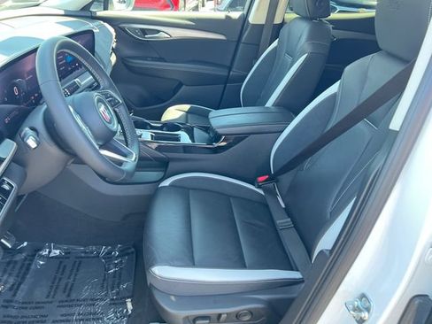 Certified 2025 Buick Envision Sport Touring AWD/4WD image 12
