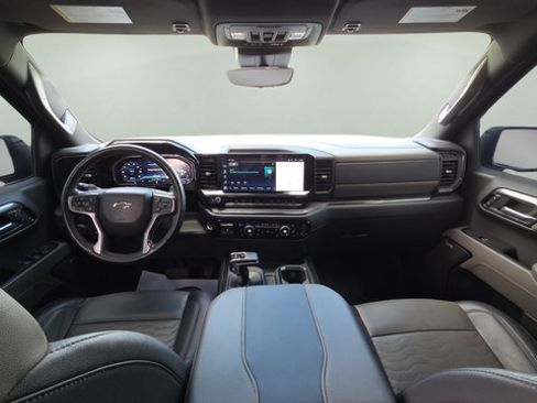 Used 2023 Chevrolet Silverado 1500 ZR2 w/ Technology Package AWD/4WD image 27