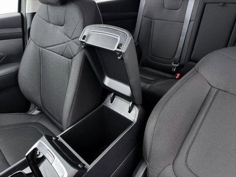 New 2026 Hyundai Tucson SE image 18