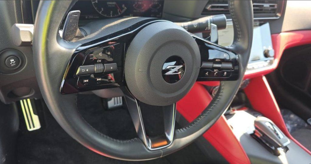 Used 2024 Nissan Z Performance w/ Floor Mat Package RWD image 4