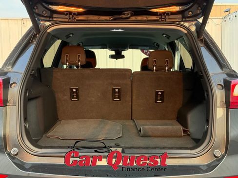 Used 2019 Chevrolet Equinox LT w/ Driver Convenience Package FWD image 14