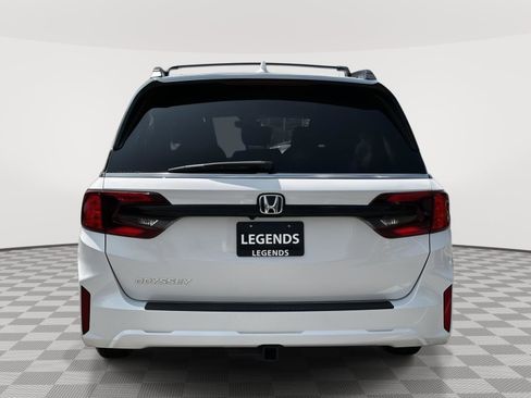 Certified 2026 Honda Odyssey EX-L image 4