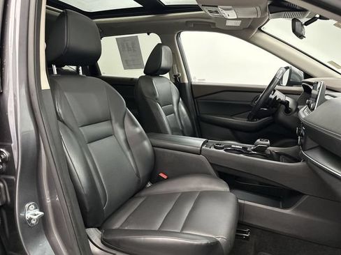 Used 2023 Nissan Rogue SV w/ SV Premium B Package AWD/4WD image 27