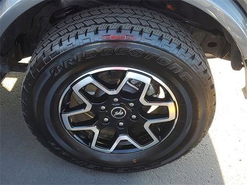Used 2024 Ford Bronco Outer Banks image 5