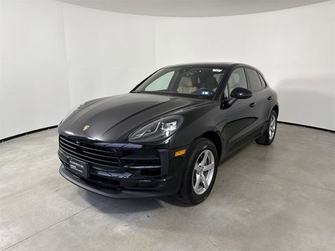 Certified 2021 Porsche Macan image 1