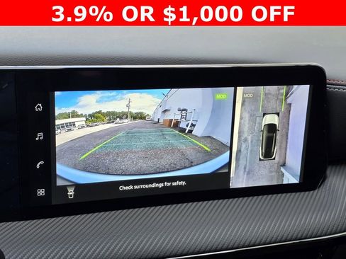 New 2026 Nissan Kicks SR image 17