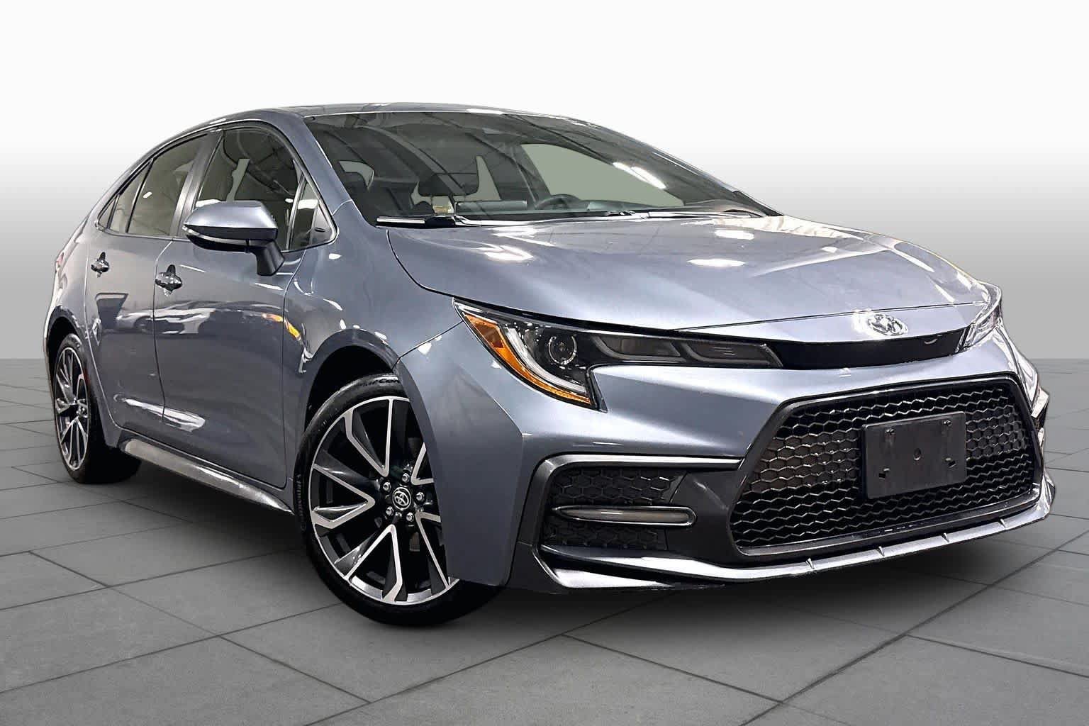 Used 2020 Toyota Corolla SE FWD image 3