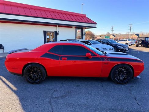 Used 2018 Dodge Challenger T/A image 4