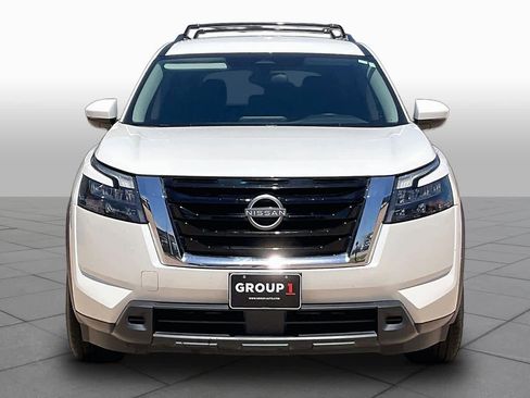 Used 2024 Nissan Pathfinder SV w/ Cargo Package AWD/4WD image 5