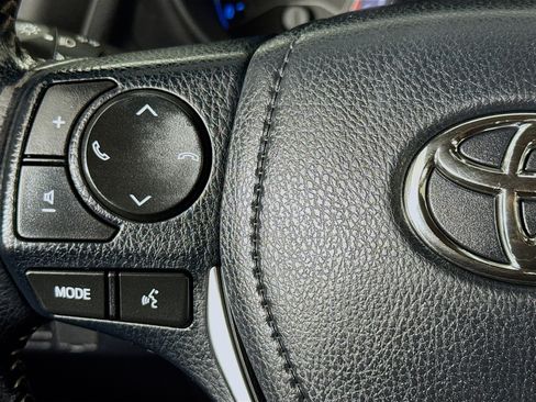 Used 2017 Toyota Corolla iM image 13
