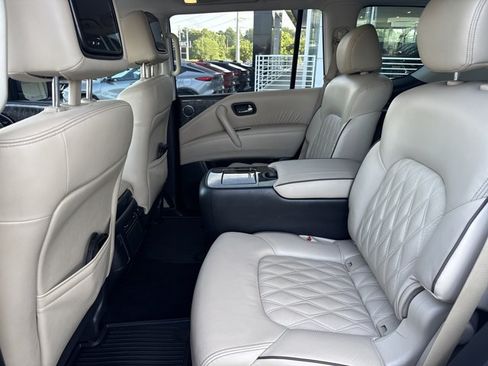 Used 2023 Nissan Armada Platinum w/ Captain's Chairs Package AWD/4WD image 5