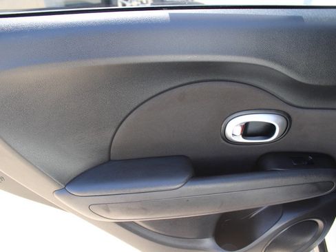 Used 2016 Kia Soul + FWD image 15