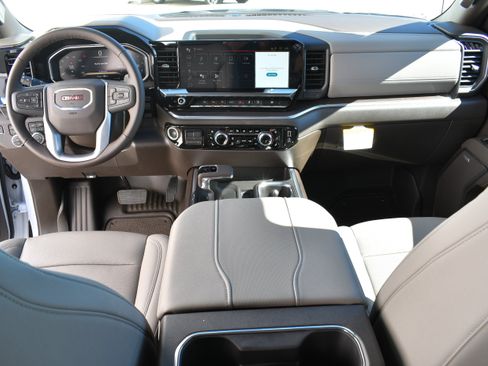 New 2026 GMC Sierra 1500 SLT w/ SLT Premium Plus Package AWD/4WD image 18