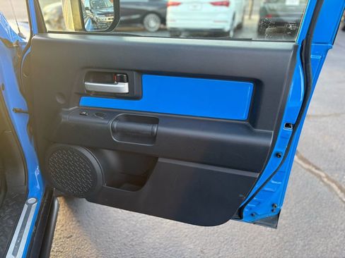 Used 2007 Toyota FJ Cruiser image 20