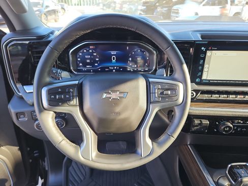 Used 2024 Chevrolet Silverado 1500 LT Trail Boss w/ Convenience Package II image 23