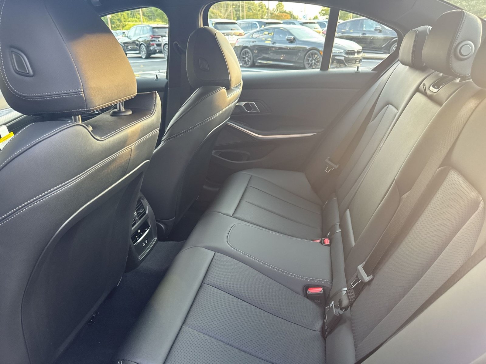 New 2026 BMW 330i xDrive Sedan w/ Premium Package AWD/4WD image 4