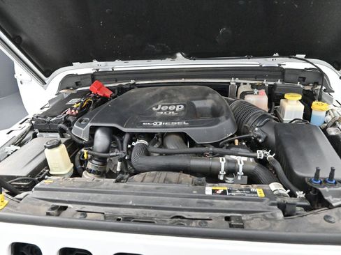 Used 2022 Jeep Gladiator Overland image 34